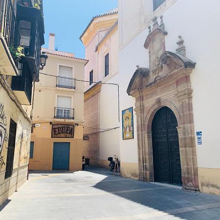 Homely Malaga Parras Con Terraza Interior Y Parking Privado Bajo Suplemento Eksteriør billede