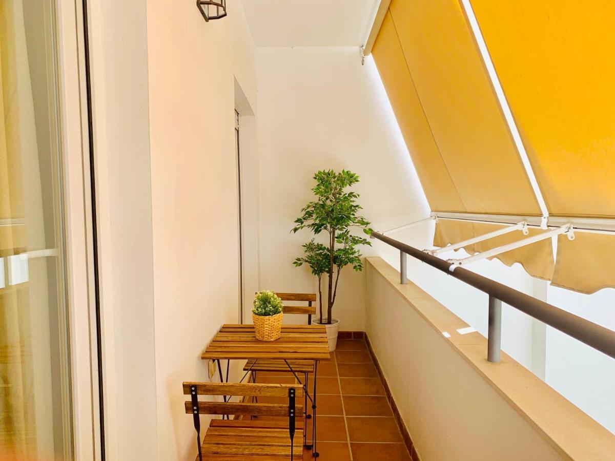 Homely Malaga Parras Con Terraza Interior Y Parking Privado Bajo Suplemento Eksteriør billede