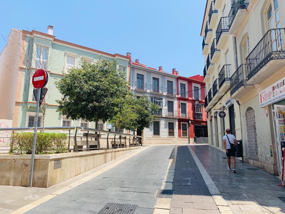 Homely Malaga Parras Con Terraza Interior Y Parking Privado Bajo Suplemento Eksteriør billede