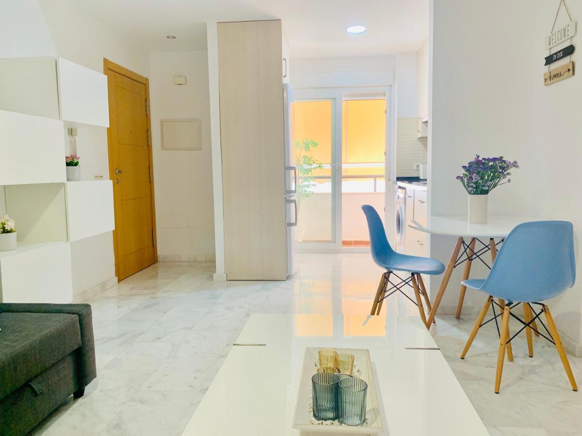 Homely Malaga Parras Con Terraza Interior Y Parking Privado Bajo Suplemento Eksteriør billede