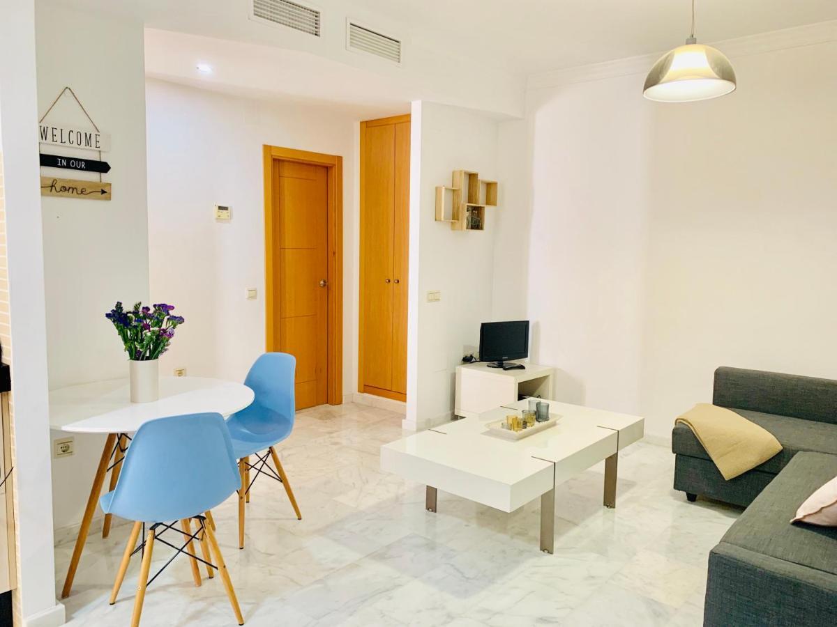 Homely Malaga Parras Con Terraza Interior Y Parking Privado Bajo Suplemento Eksteriør billede