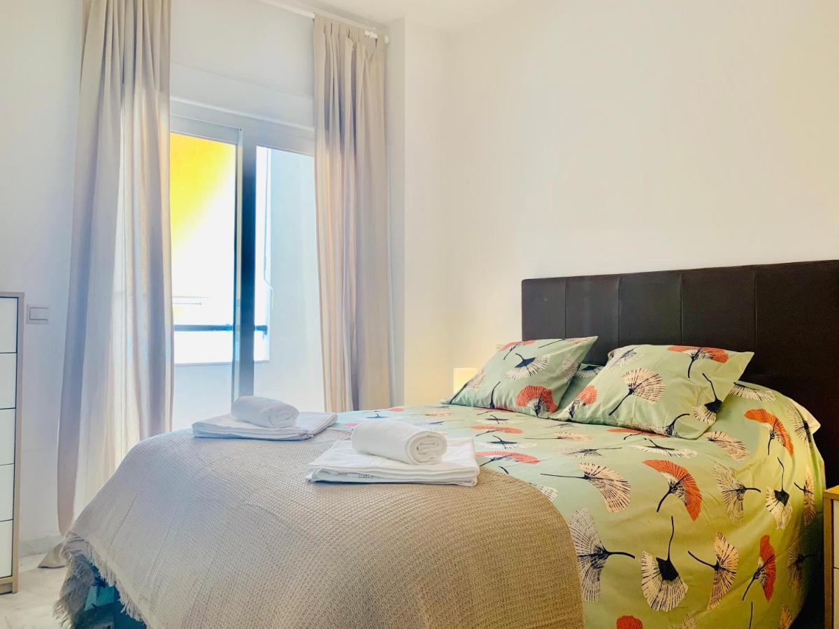 Homely Malaga Parras Con Terraza Interior Y Parking Privado Bajo Suplemento Eksteriør billede