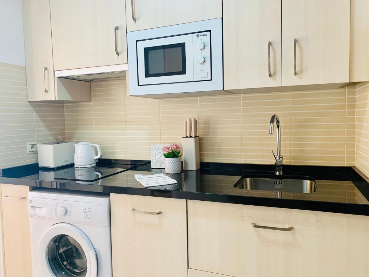 Homely Malaga Parras Con Terraza Interior Y Parking Privado Bajo Suplemento Eksteriør billede