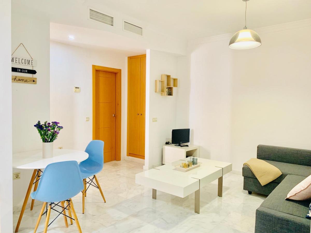 Homely Malaga Parras Con Terraza Interior Y Parking Privado Bajo Suplemento Eksteriør billede