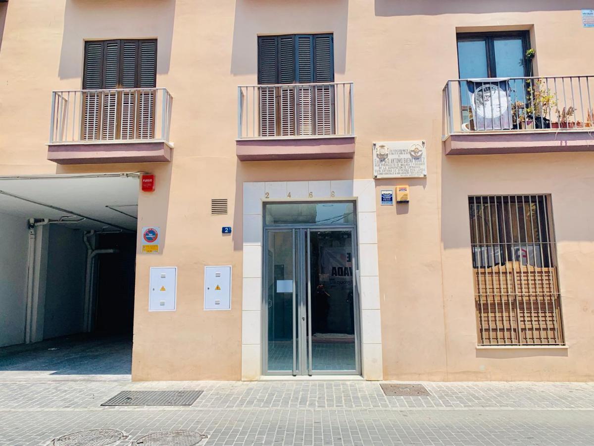 Homely Malaga Parras Con Terraza Interior Y Parking Privado Bajo Suplemento Eksteriør billede