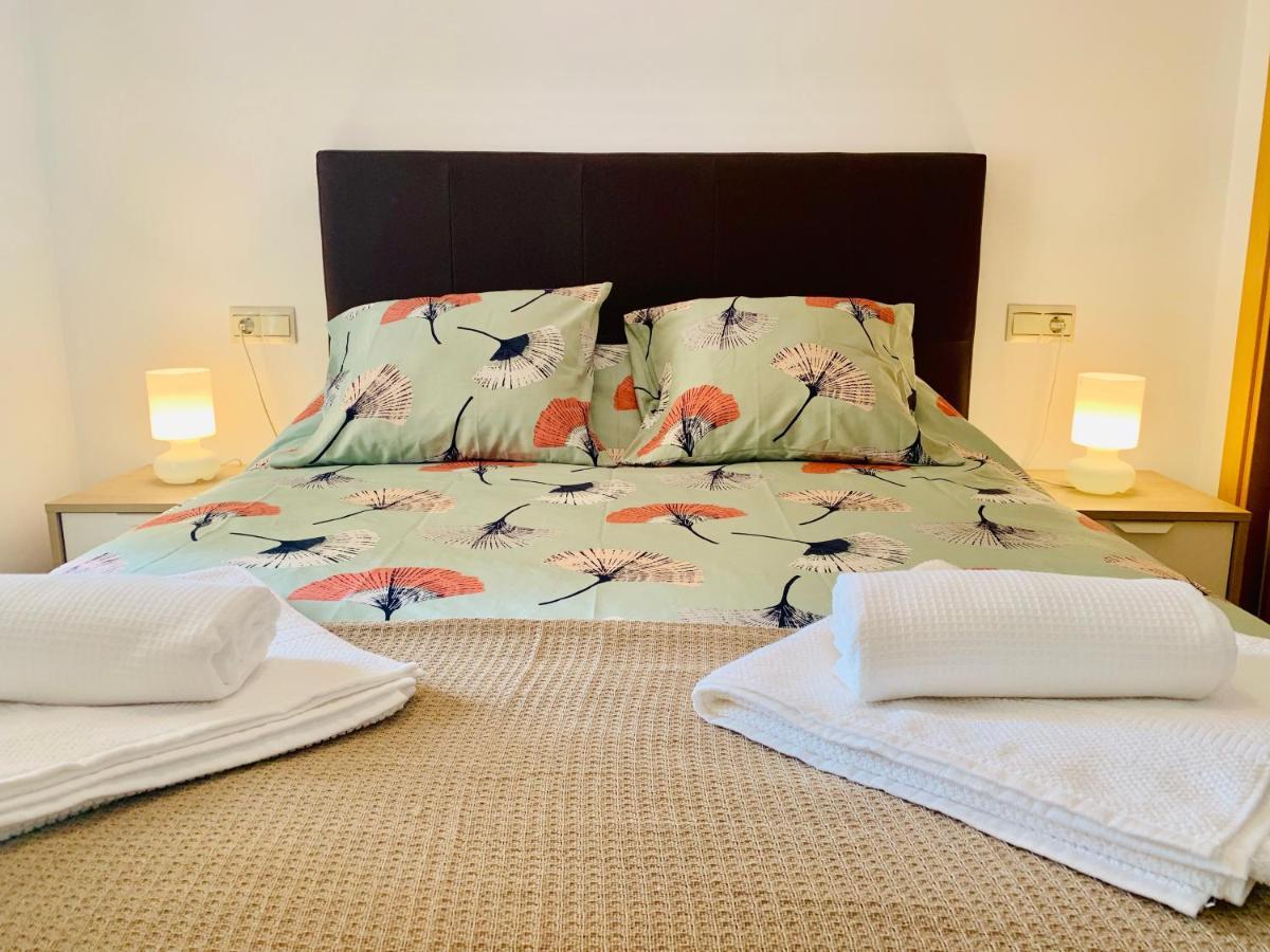 Homely Malaga Parras Con Terraza Interior Y Parking Privado Bajo Suplemento Eksteriør billede