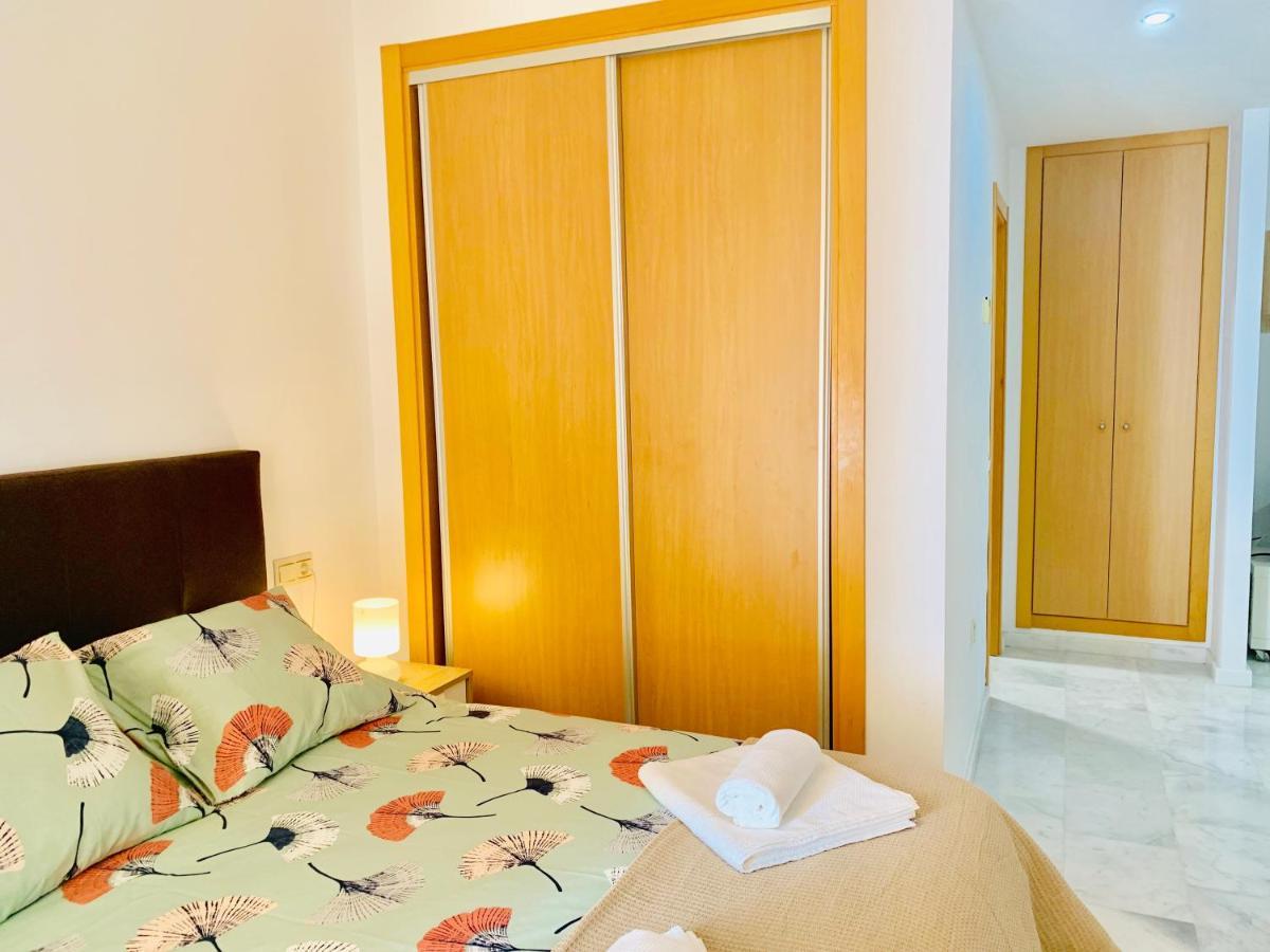 Homely Malaga Parras Con Terraza Interior Y Parking Privado Bajo Suplemento Eksteriør billede