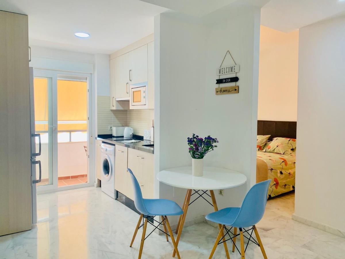 Homely Malaga Parras Con Terraza Interior Y Parking Privado Bajo Suplemento Eksteriør billede